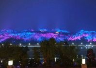 城市公共空间光环境优化：从功能照明到情感体验